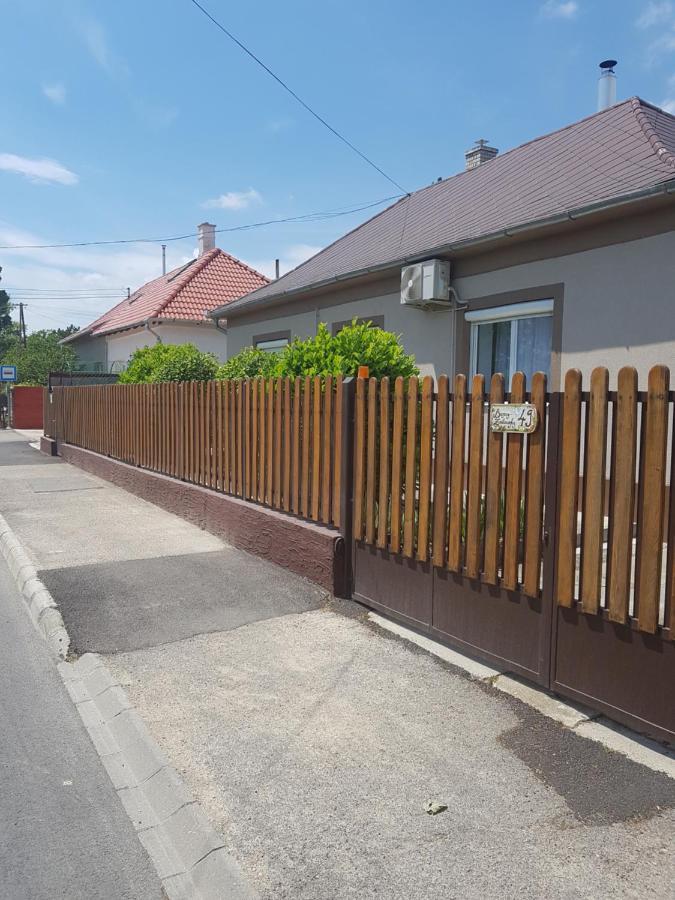 Tini Apartman Balatonfured Exterior photo